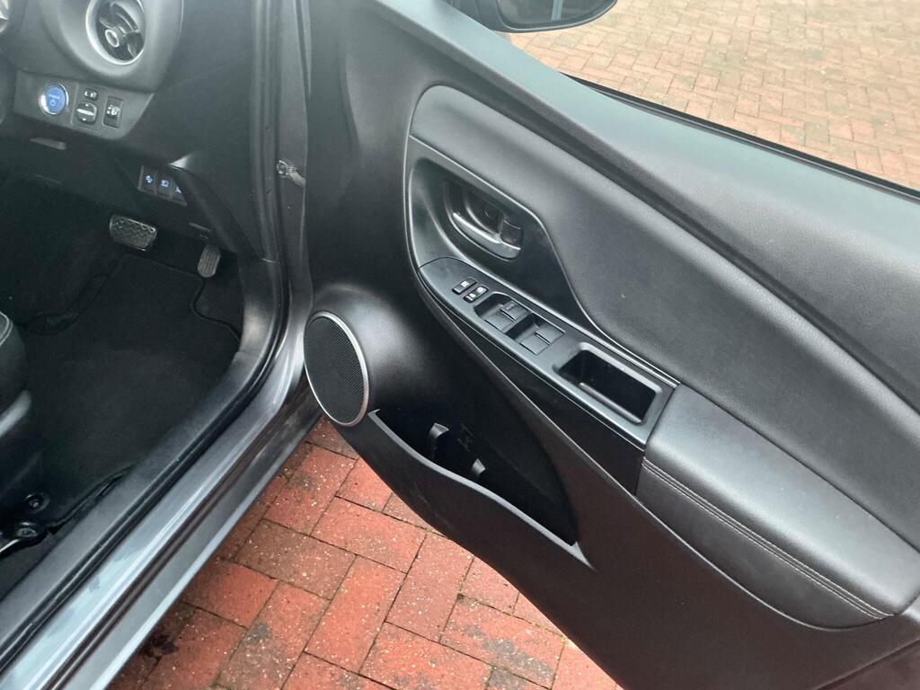 2017 Grey Toyota Yaris 1.5