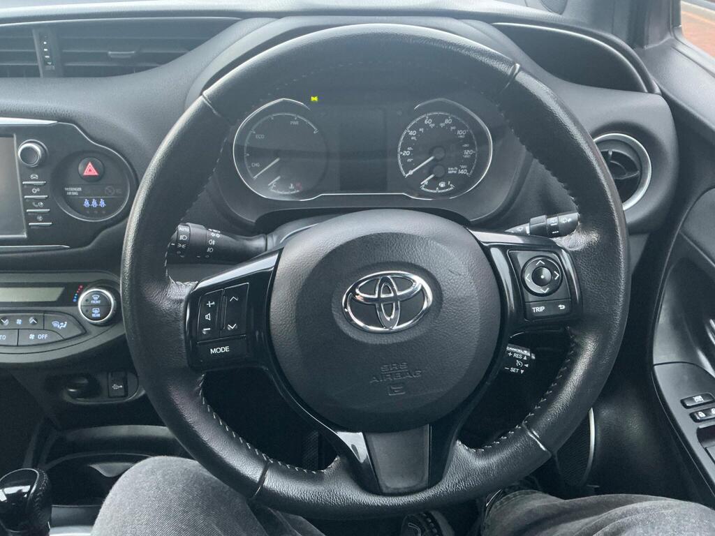2017 Grey Toyota Yaris 1.5