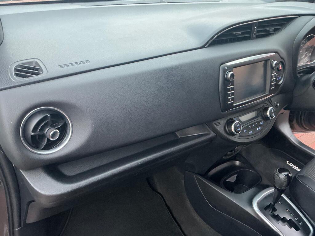 2017 Grey Toyota Yaris 1.5