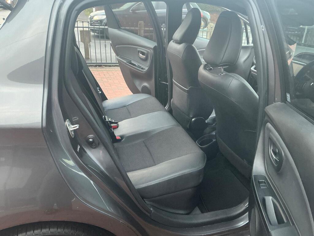 2017 Grey Toyota Yaris 1.5